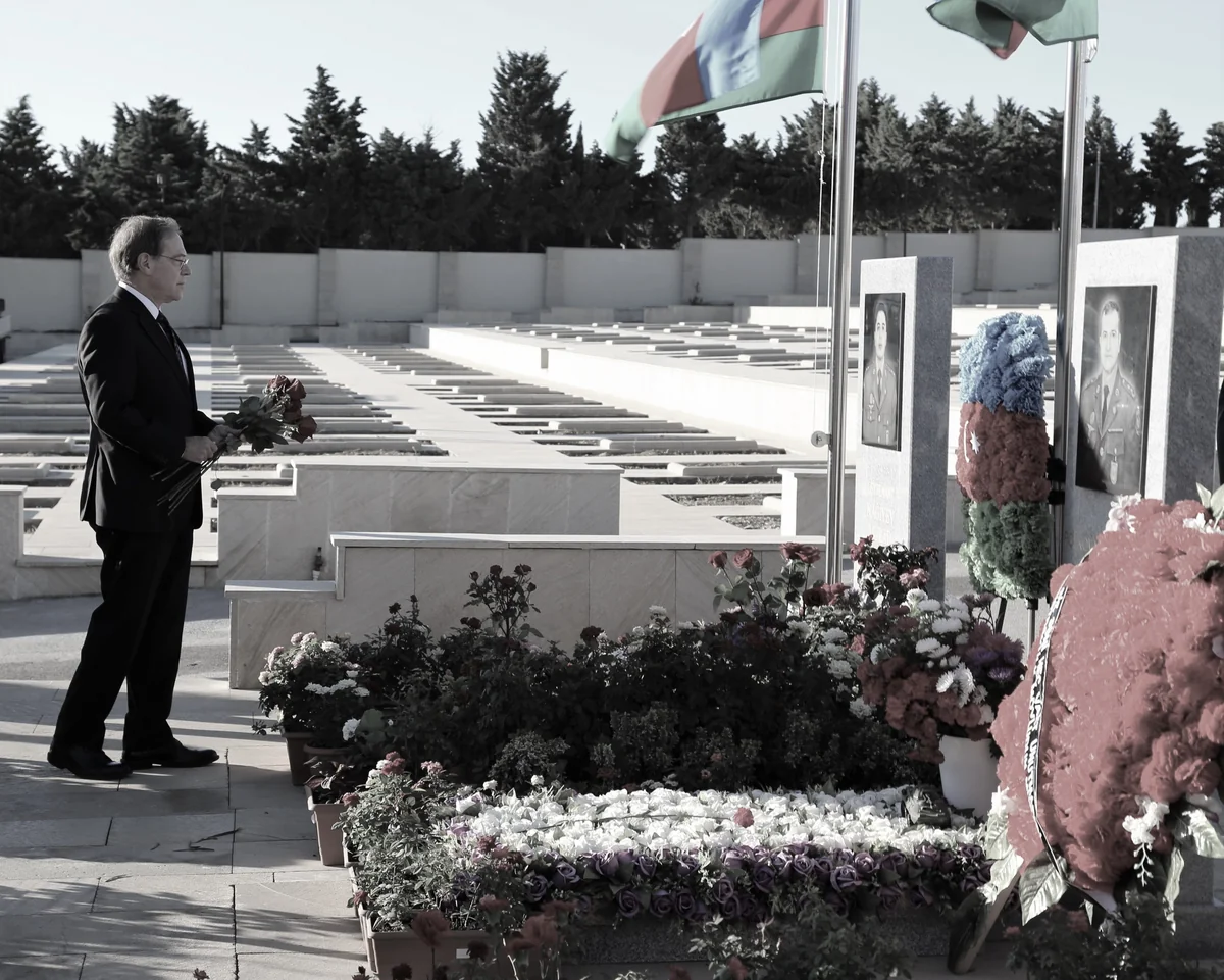 US Ambassador to Azerbaijan paid his respects to martyrs