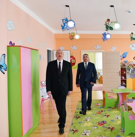 Президент Азербайджана принял участие в открытии жилкомплекса в Кюрдаханы - ФОТО