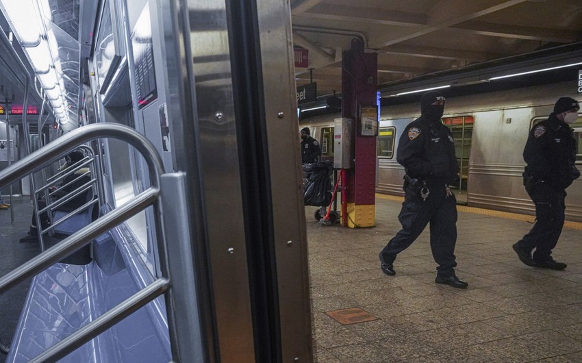 Nyu-York polisi metroda silahlı hücum törədən şəxsi həbs edib