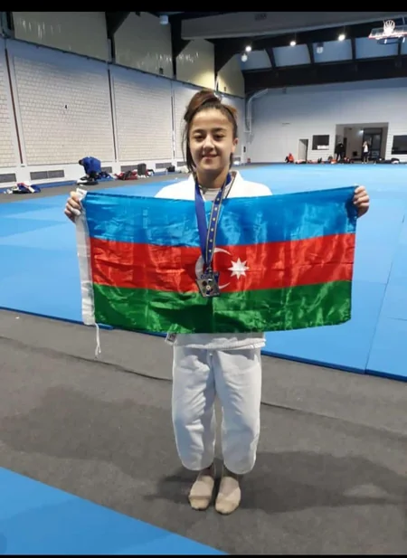 Cüdoçularımız Avropa çempionatına 3 medalla başladı