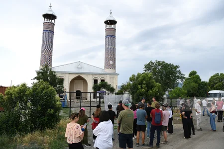 Всемирно известные путешественники побывали в Агдаме