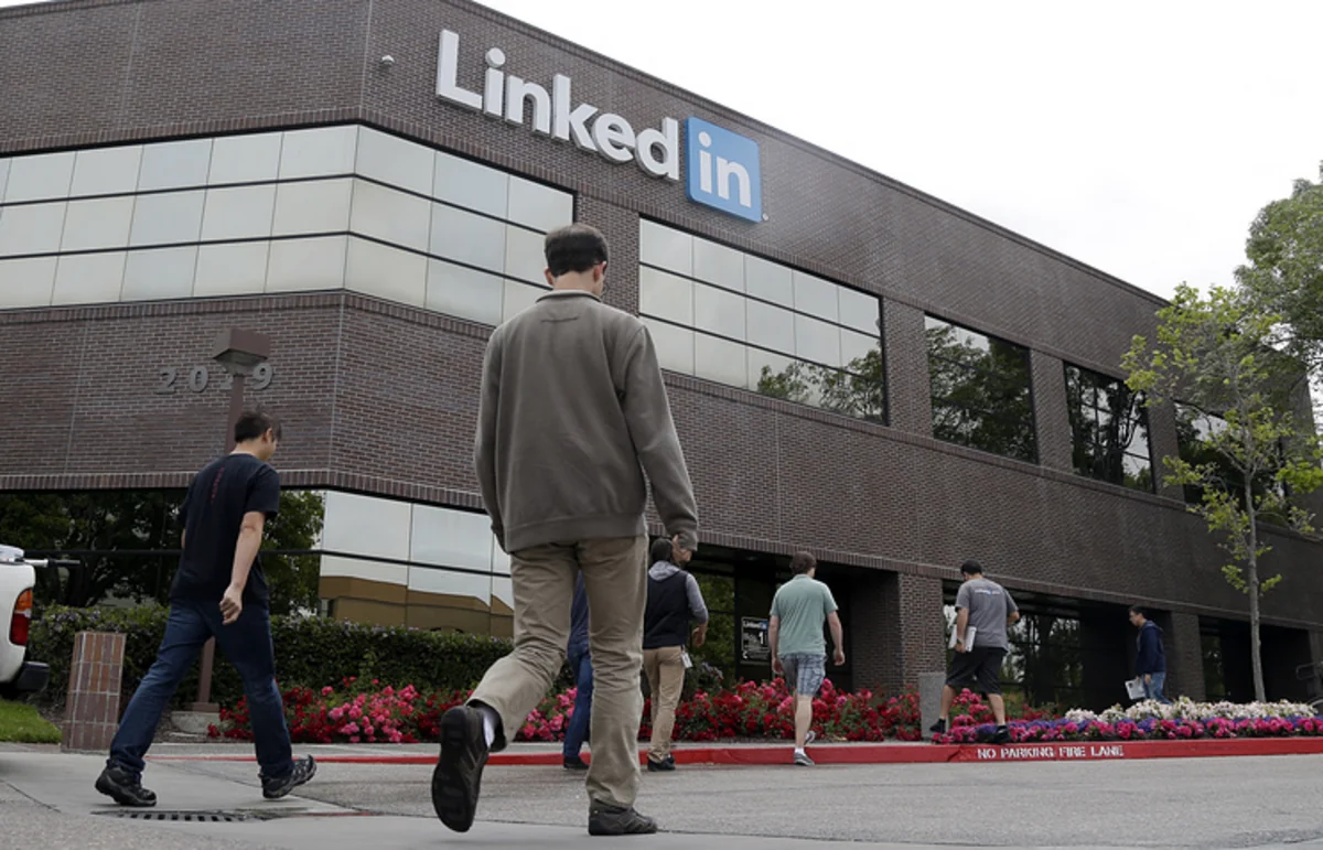 Linkedin sold in deal valued of 26 bln USD