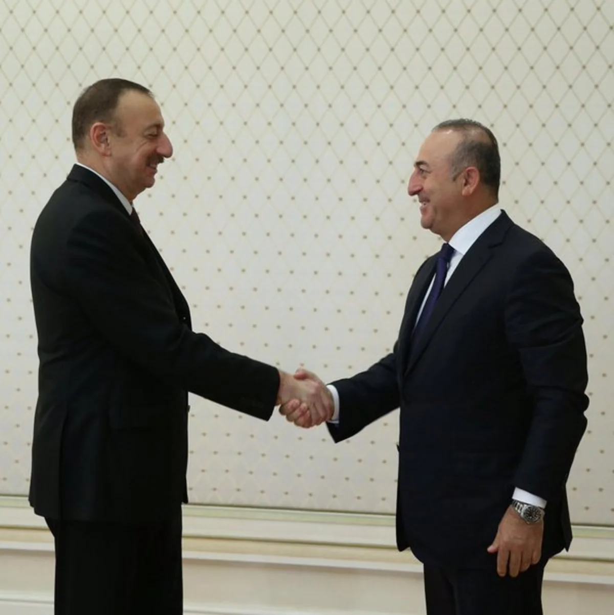 ​Prezident İlham Əliyev Türkiyənin xarici işlər nazirini qəbul edib