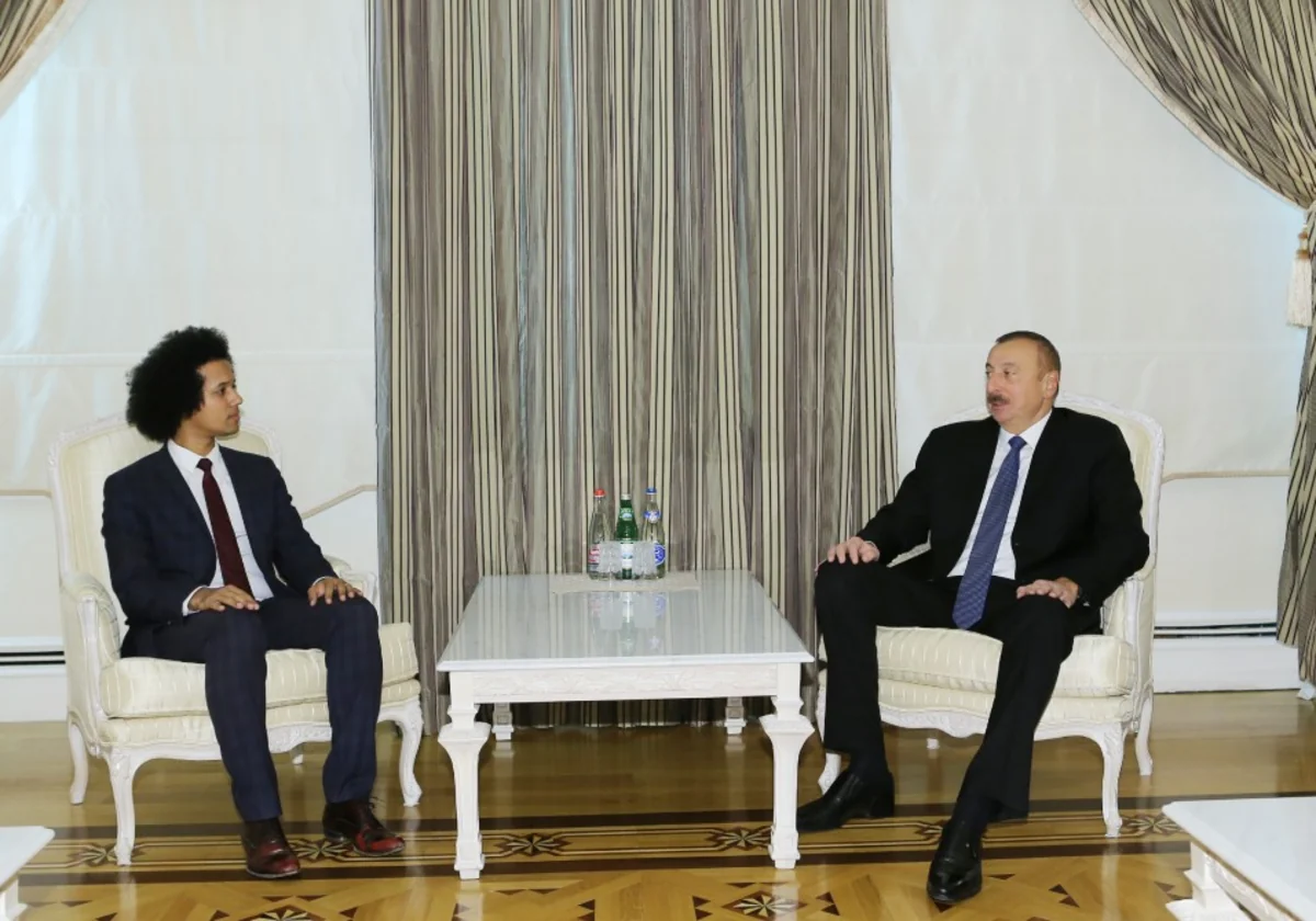 President Ilham Aliyev receives French delegation