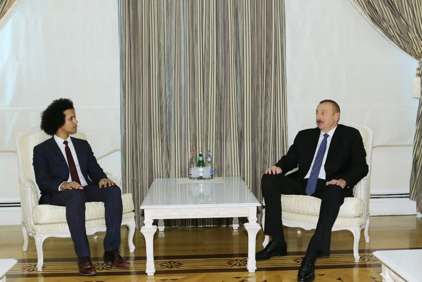 President Ilham Aliyev receives French delegation