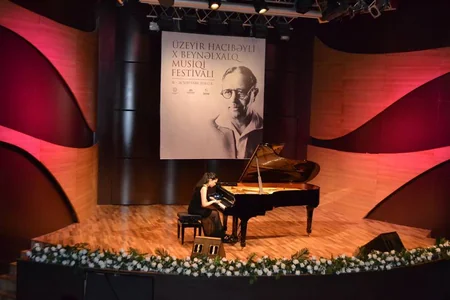 Beynəlxalq Muğam Mərkəzində fortepiano musiqisi axşamı keçirilib