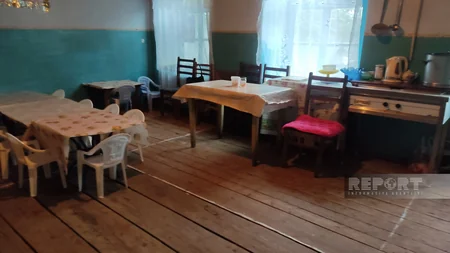 Şəkidə qəzalı uşaq bağçası: yağış suları otaqlara dolur, körpələr xəstələnir - REPORTAJ