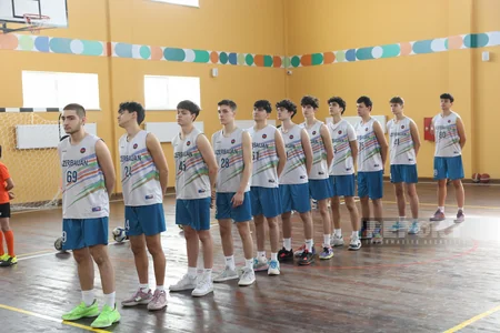 Türkan qəsəbəsində idman zalının açılışı olub