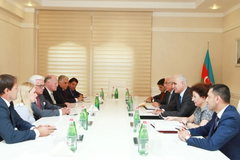 İqtisadiyyat naziri Almaniyanın “TEMCO Group” şirkətinin rəhbəri ilə görüşüb