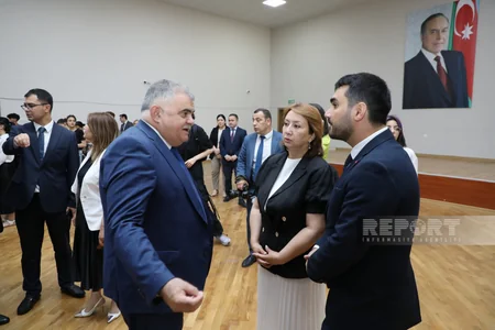İctimaiyyət nümayəndələri müəllimlərin işə qəbulu üzrə imtahanları izləyiblər