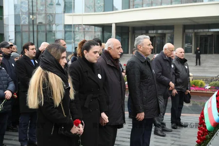Azerbaijani people honor memory of Khojaly genocide victims