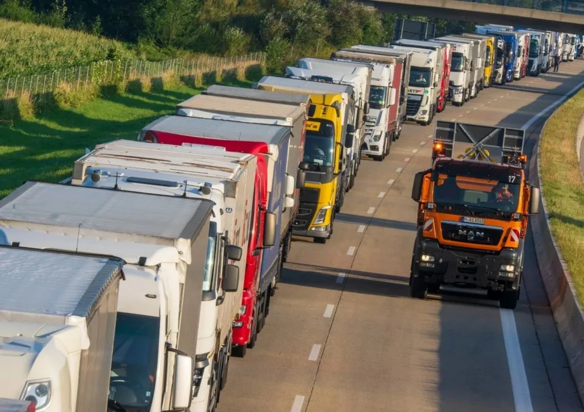 Russia imposes counter-sanctions against road transport companies from UK, EU, Ukraine