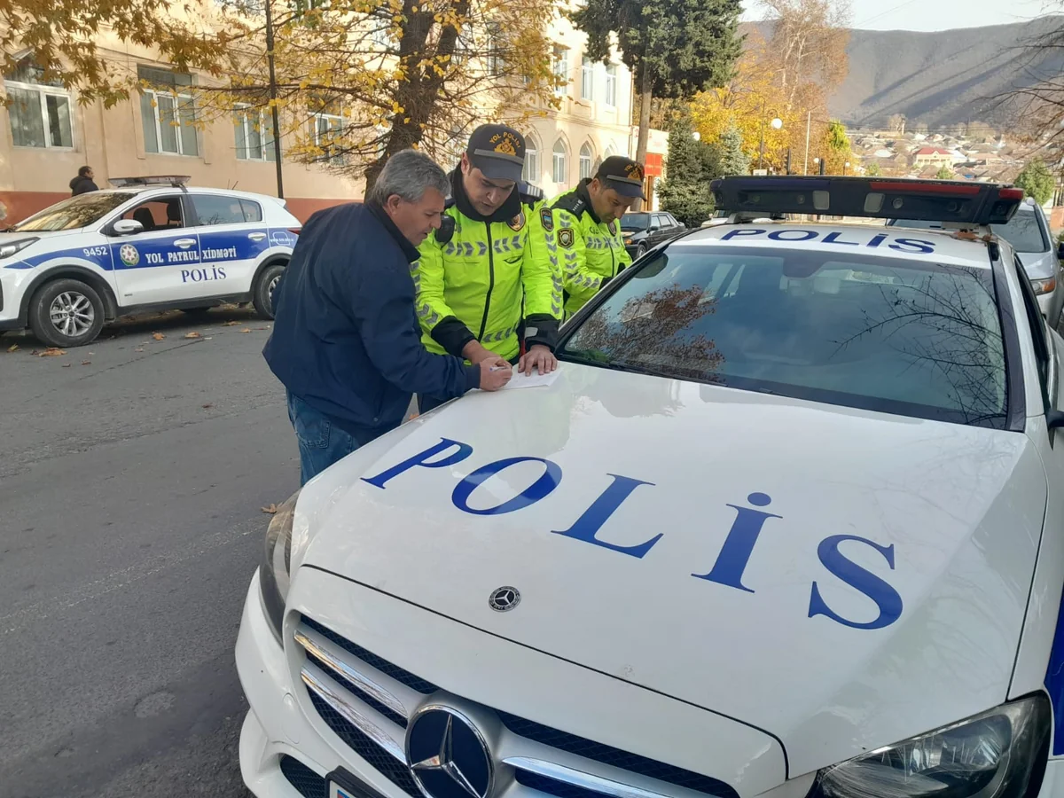 Balakən və Şəkidə keçidlərindən istifadə etməyən piyadalar barəsində qanunamüvafiq tədbir görülüb