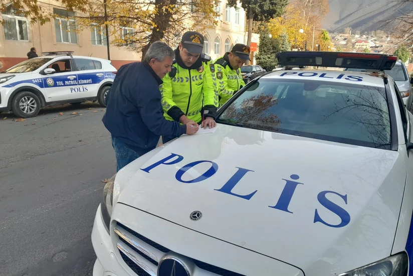 В Балакяне и Шеки оштрафованы пешеходы и водители, нарушившие ПДД