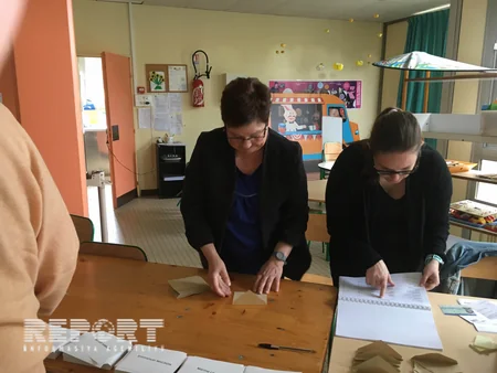 Fransua Olland prezident seçkilərində səs verib - FOTO - YENİLƏNİB