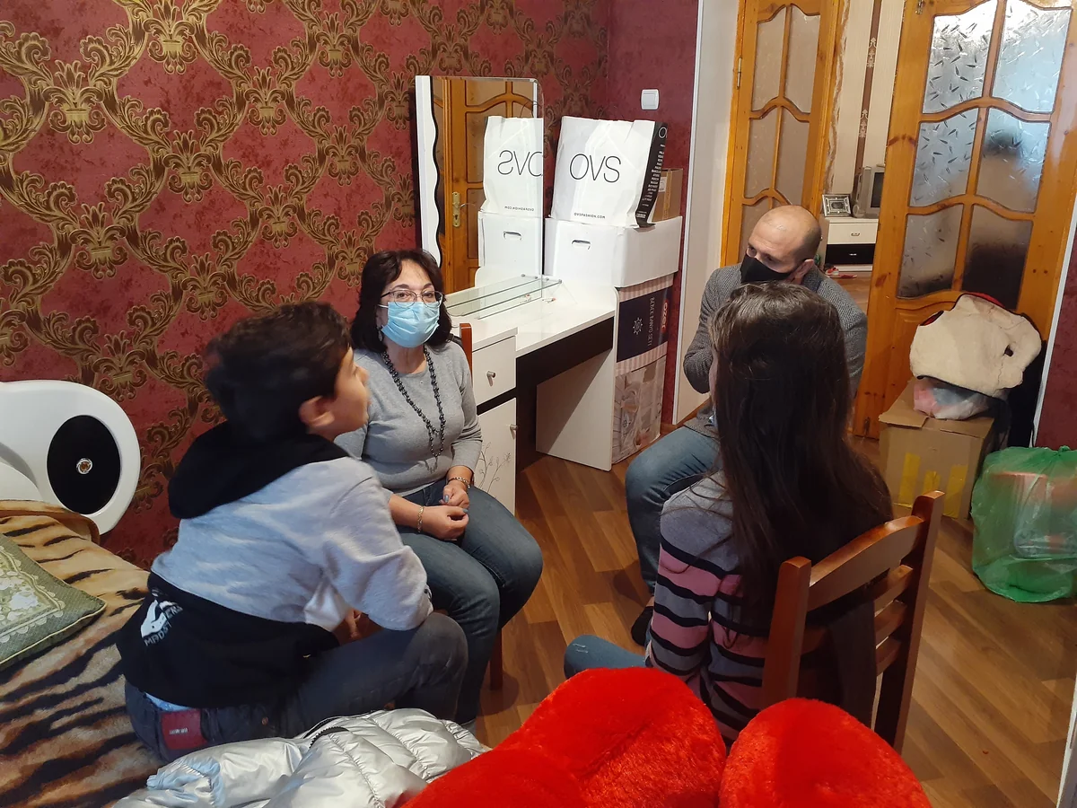 Gəncə terrorunda valideynlərini itirən uşaqlara psixoloji yardım göstərilib