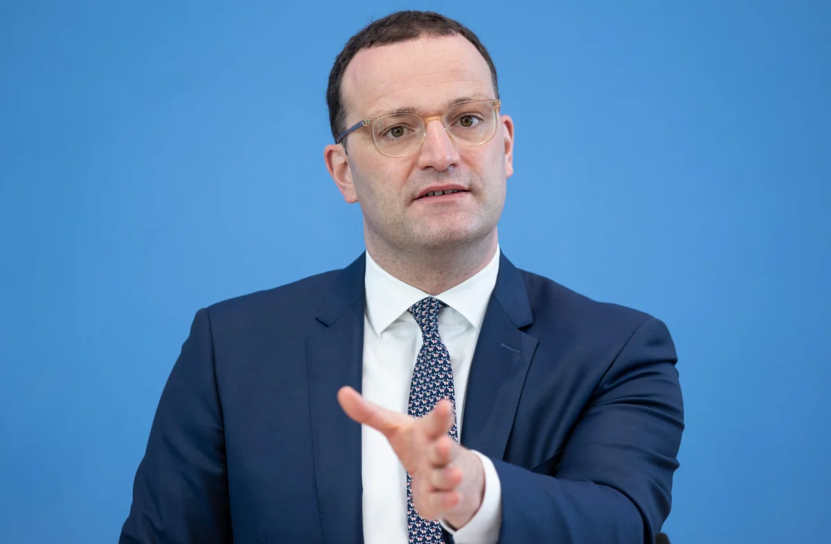 Almaniyanın səhiyyə naziri: 2022-ci ilin yazında pandemiyanı dəf edə bilərik