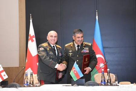 Azərbaycan, Türkiyə və Gürcüstan hərbi rəhbərlərinin Bakı görüşünə dair protokol imzalanıb