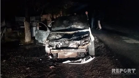 Kürdəmir rayonunda avtomobil yanıb - FOTO