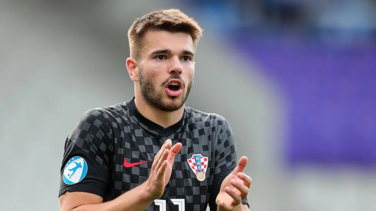 Xorvatiya yığmasının futbolçusu 4 il müddətinə diskvalifikasiya olunub