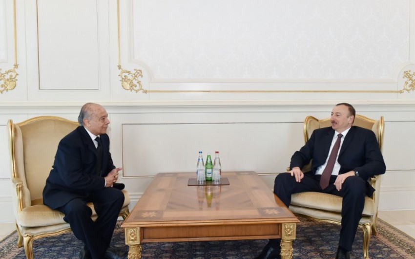​İlham Əliyev ölkəmizə yeni təyin olunmuş səfirlərin etimadnamələrini qəbul edib
