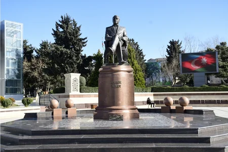 YAP Xətai rayon təşkilatı 30 illik yubileyini qeyd edib