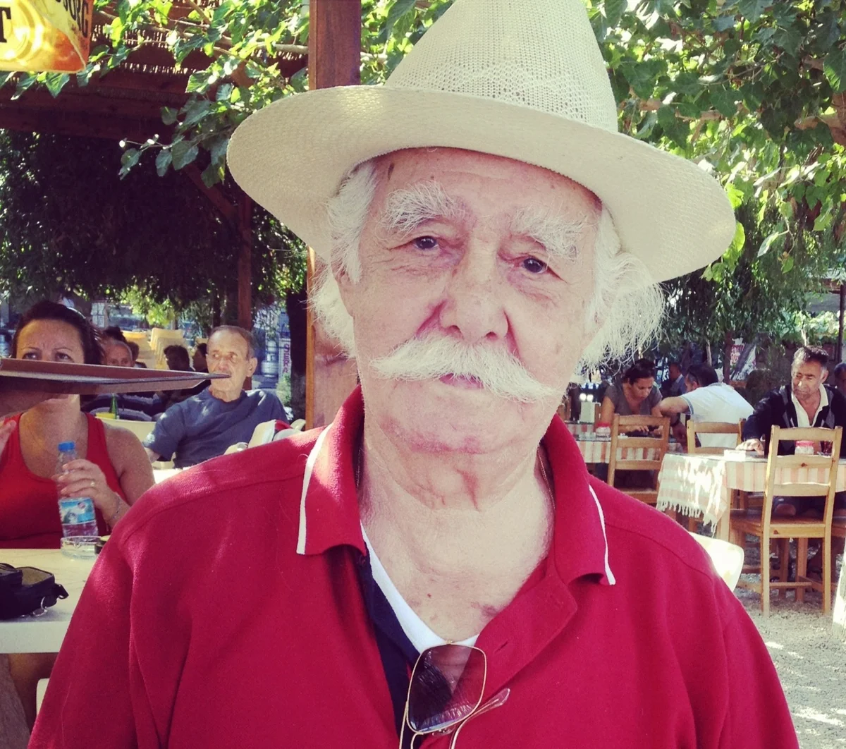Türkiyənin tanınmış aktyoru 94 yaşında vəfat edib