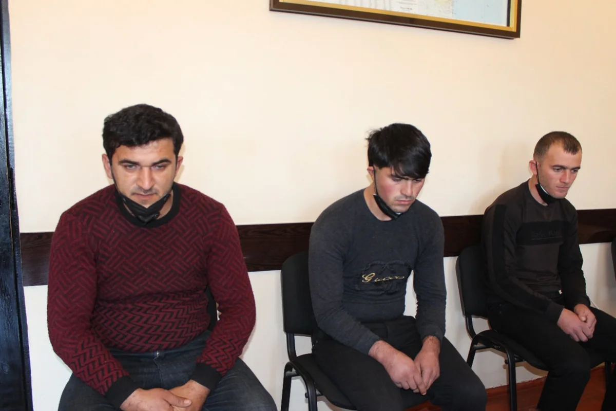 Ağdaşda qəbiristanlıqda oğurluq edənlər saxlanılıb