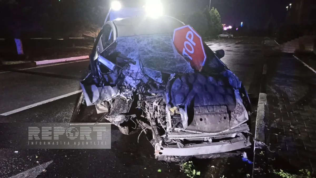 Sumqayıtda ağır yol qəzası baş verib, iki nəfər yaralanıb