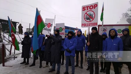 Hazırda Şuşaya qar yağmasına baxmayaraq, etirazçıların tələbləri dəyişməz olaraq qalır