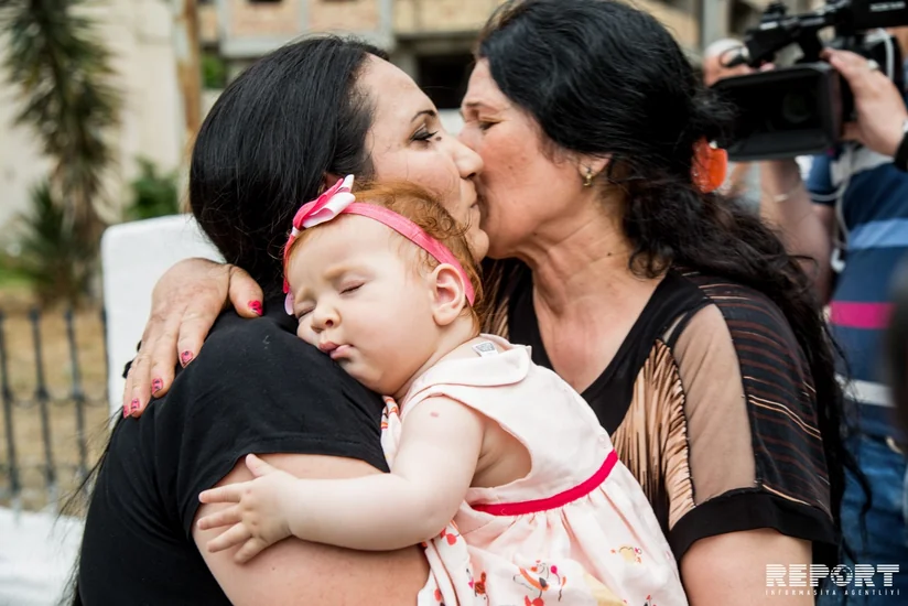 Women's happiness of freedom - PHOTOEPORT