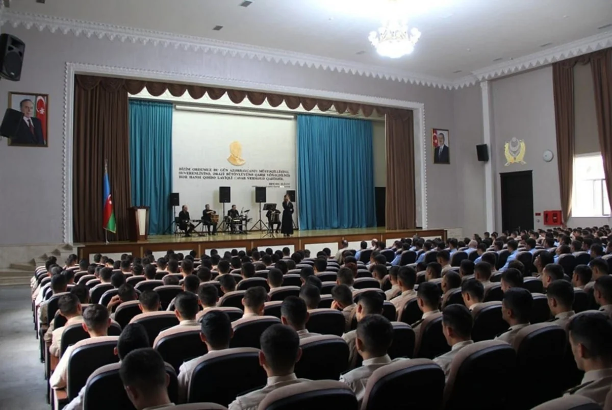 Heydər Əliyev adına Azərbaycan Ali Hərbi Məktəbində Dövlət müstəqilliyi günü qeyd edilib - FOTO