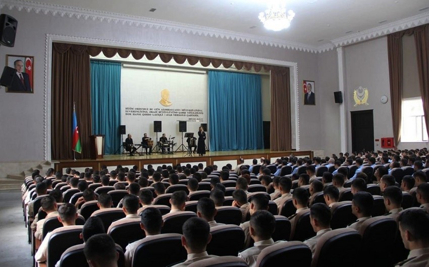Heydər Əliyev adına Azərbaycan Ali Hərbi Məktəbində Dövlət müstəqilliyi günü qeyd edilib - FOTO