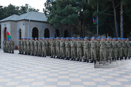 Sumqayıtda Zəfər Günü münasibətilə hərbçilərin yürüşü keçirilib