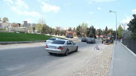 Sabunçu rayonunda yollar və səkilər genişləndirilir - FOTO