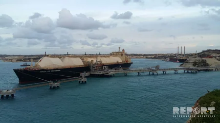 SOCAR Trading ilk LNG partiyasını Maltaya çatdırıb