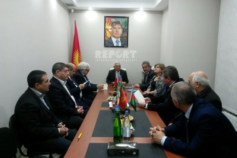 Bakıda Çingiz Aytmatovun Azərbaycan dilinə tərcümə olunmuş hekayələr toplusunun təqdimatı keçiriib
