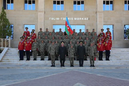 Əlahiddə Ümumqoşun Orduda növbəti buraxılış mərasimi keçirilib