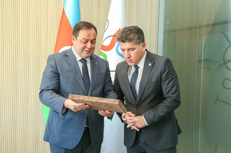 Özbəkistan rəsmisi : Bakı Limanı Azərbaycanla regional əməkdaşlıq üçün əsas rol oynayır