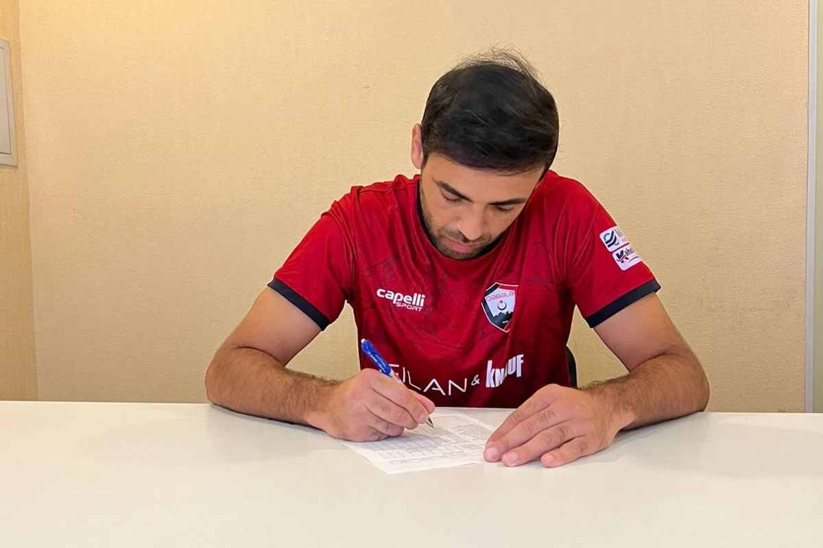 Qəbələ Azərbaycan millisinin sabiq futbolçusu ilə müqavilə imzalayıb