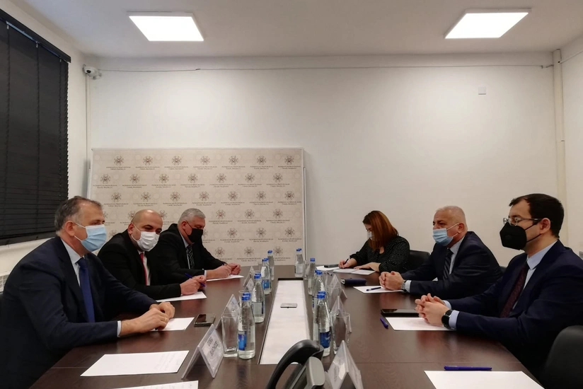 Azerbaijan discusses new education agreement with Georgia