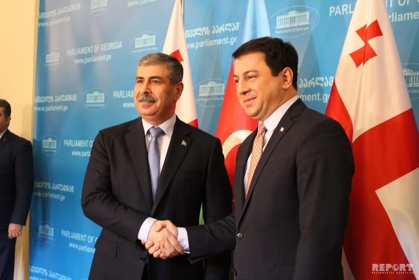 Zakir Həsənov Gürcüstan parlamentinin sədri ilə görüşüb