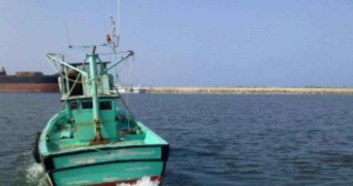 ​В море на севере Сахалина пропали семь человек