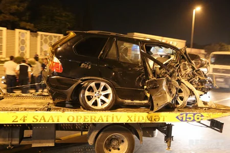 Bakının Ziya Bünyadov prospektində yol qəzası baş verib - FOTO - VİDEO - YENİLƏNİB