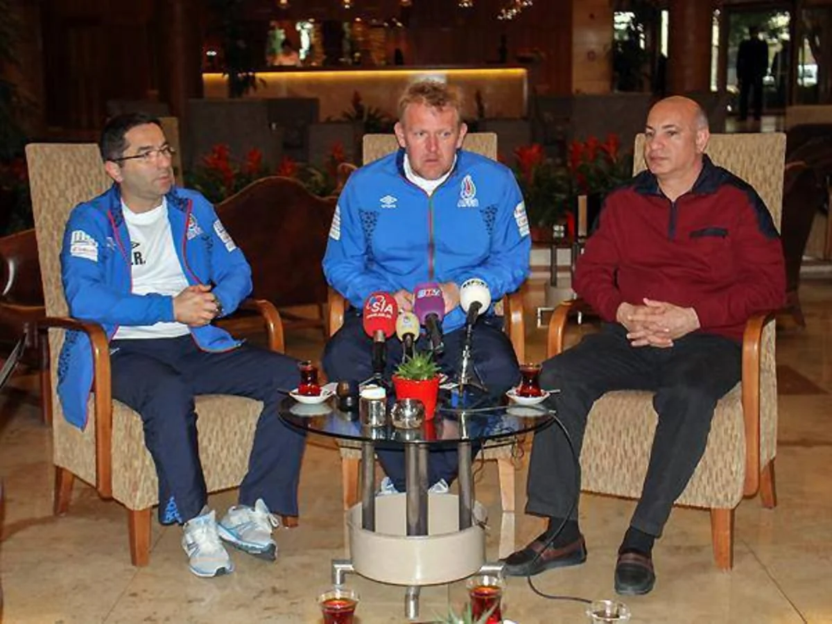 Robert Prosineçki: Mənə sistemimə uyğun futbolçular lazımdır