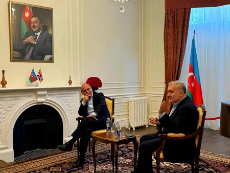 Emin Əmrullayev: Azərbaycanlı gənclər dünyanın ən nüfuzlu universitetlərində oxuyur