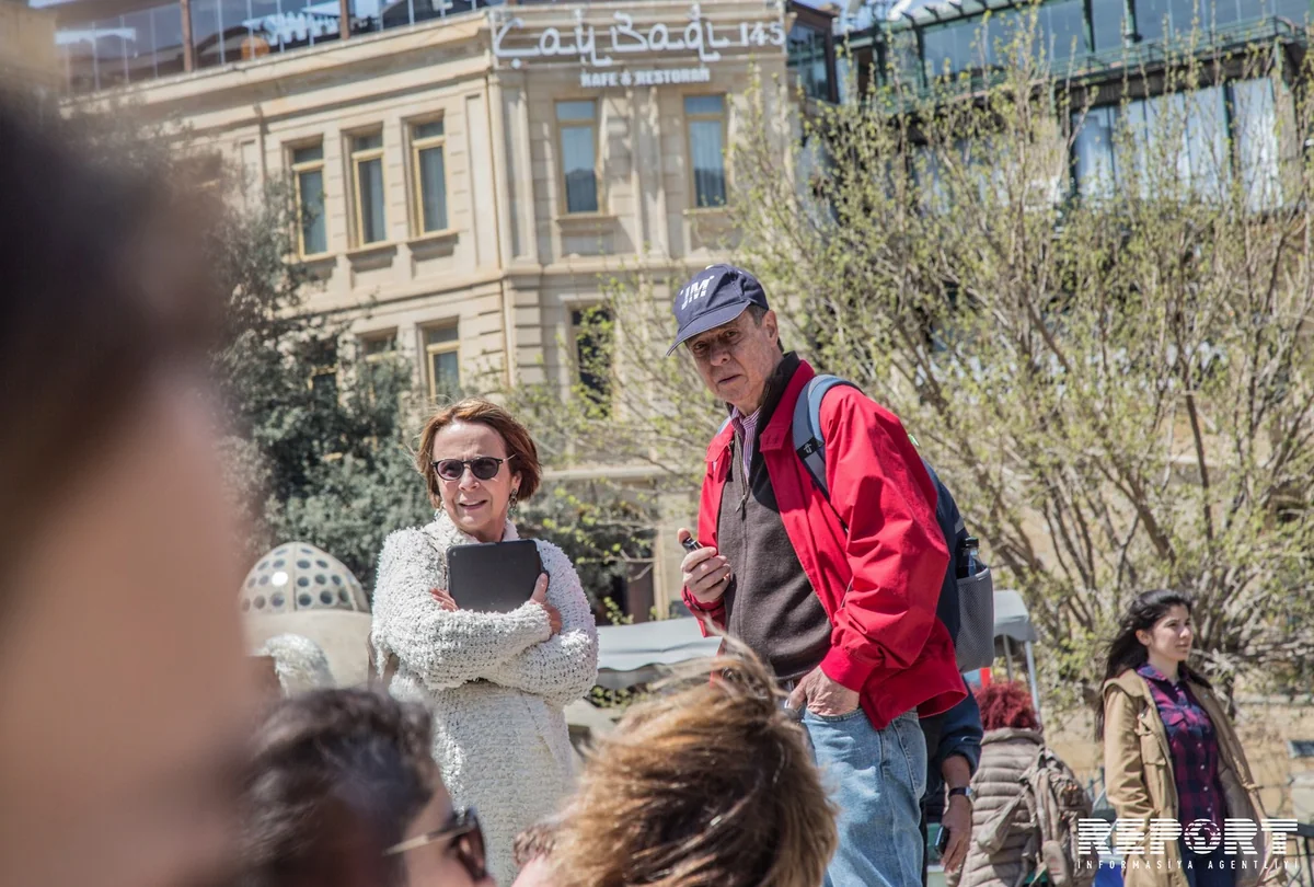 Турпоток в Азербайджан вырос на 11%