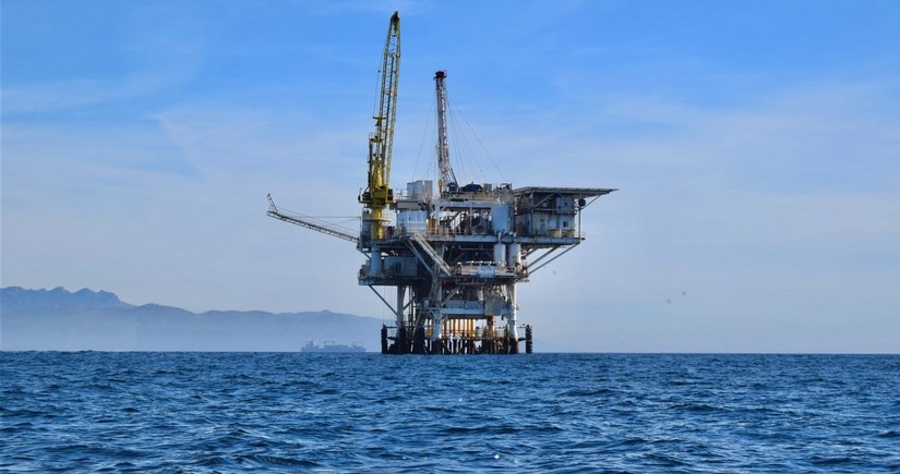 Anqolada neft platformasındakı yanğında 17 nəfər xəsarət alıb