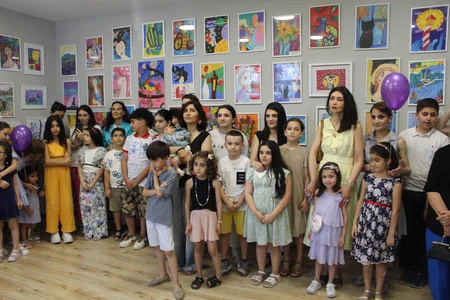 Hiss Art Space qalereyasında rəsm sərgisi keçirilib