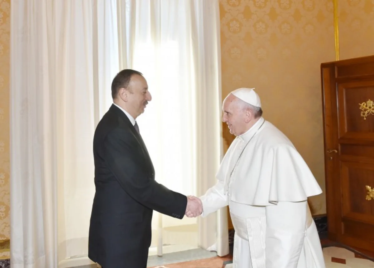 ​İlham Əliyev Katolik Kilsəsinin rəhbəri Papa Fransisk ilə görüşüb
